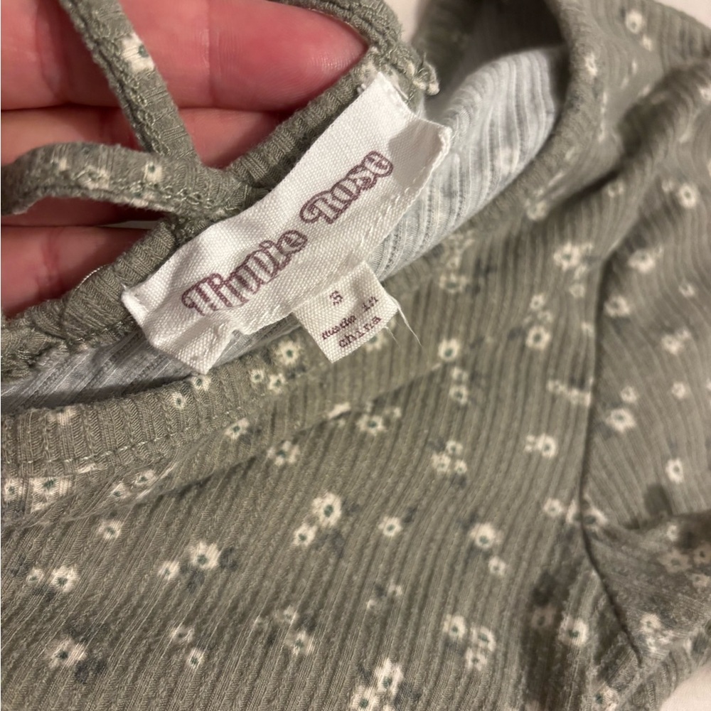 Thriving Threads Sage Green Floral Ribbed Tank - Size S